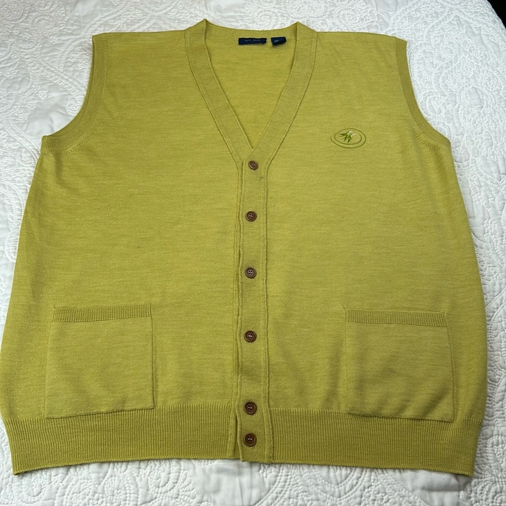Jeff Rose 100% wool button down sweater vest men’s size L